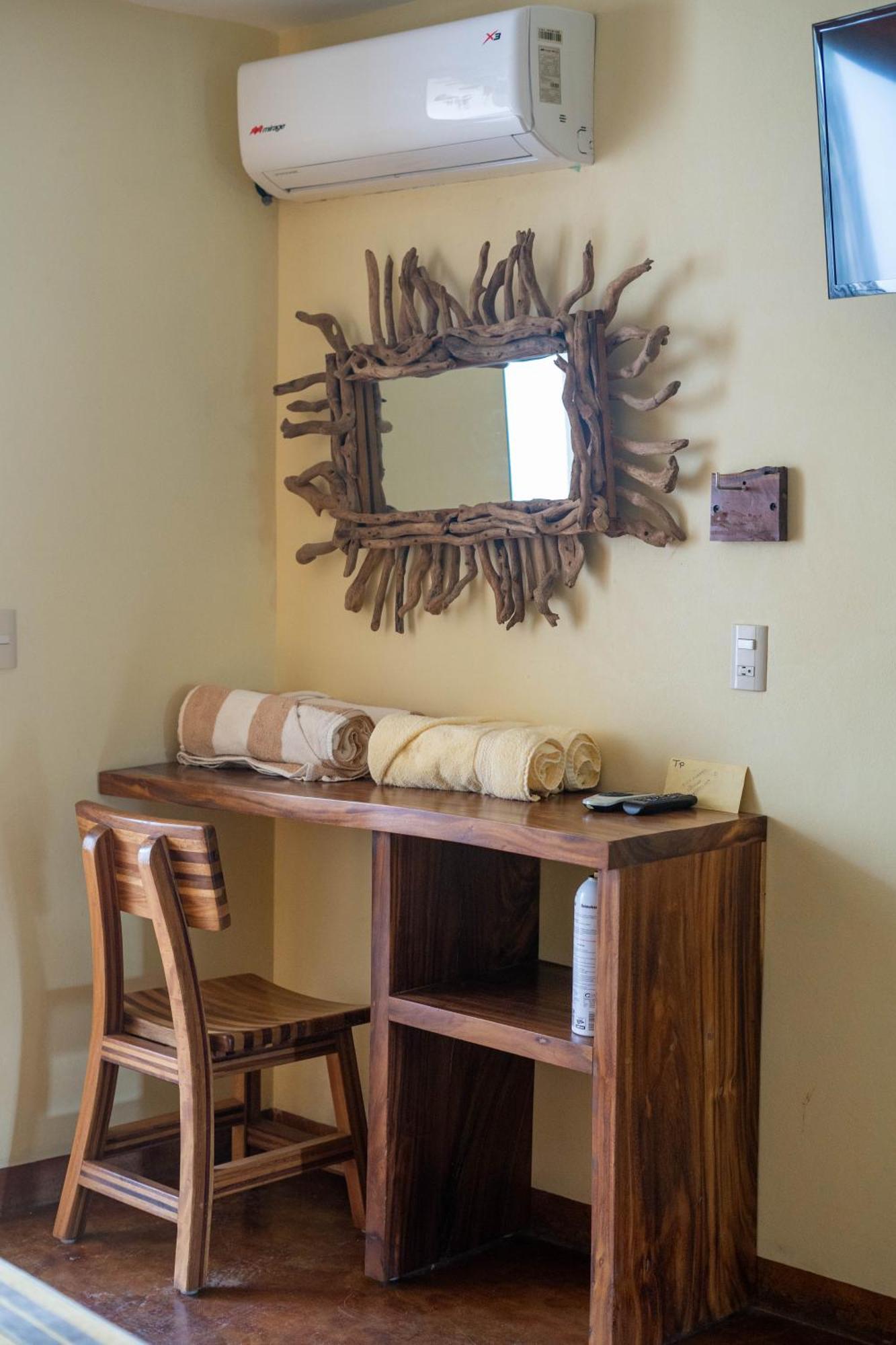 Madre Tierra Puerto Escondido Hostal *
