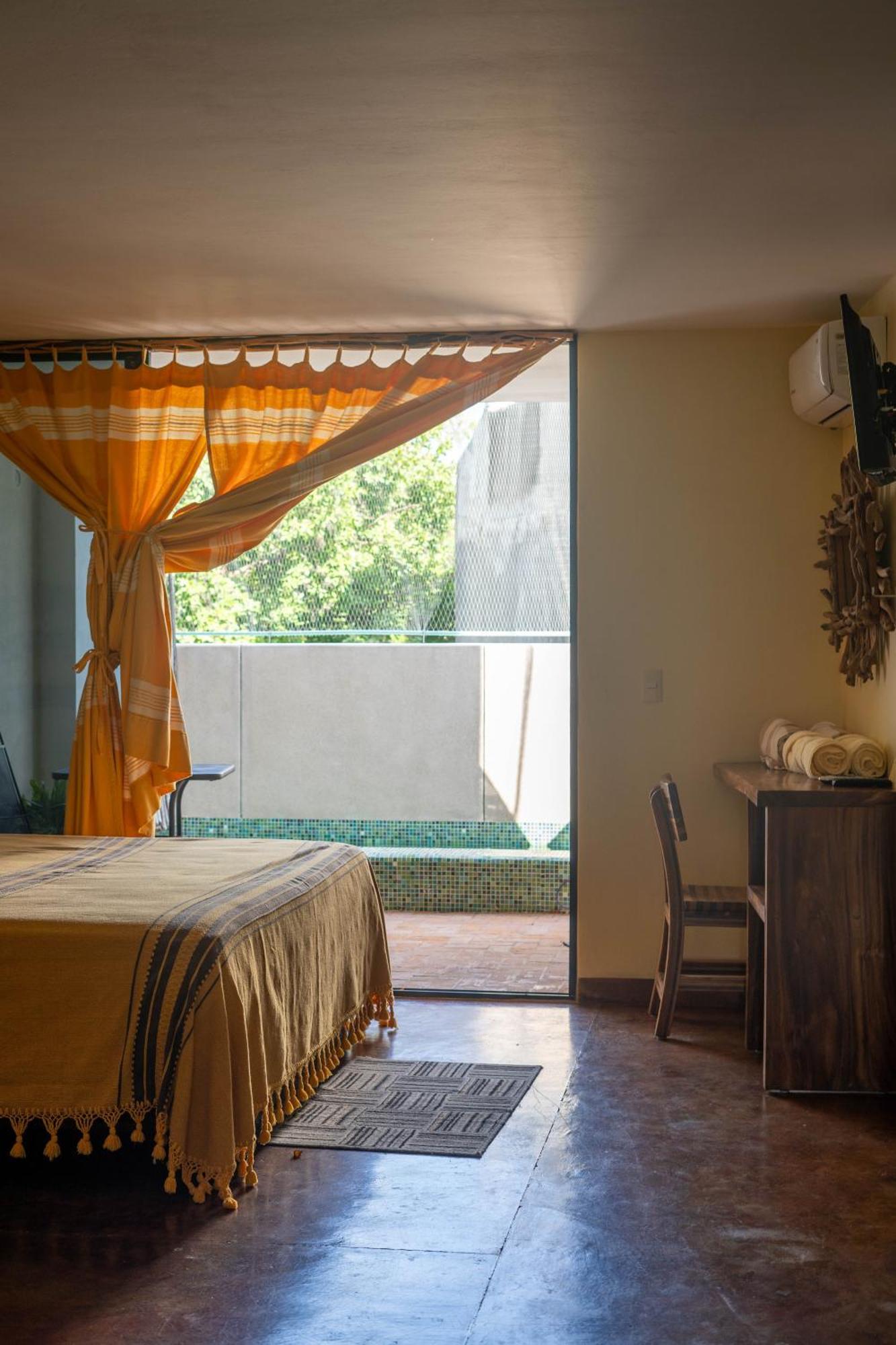 Madre Tierra & Coworking Puerto Escondido (Oaxaca)