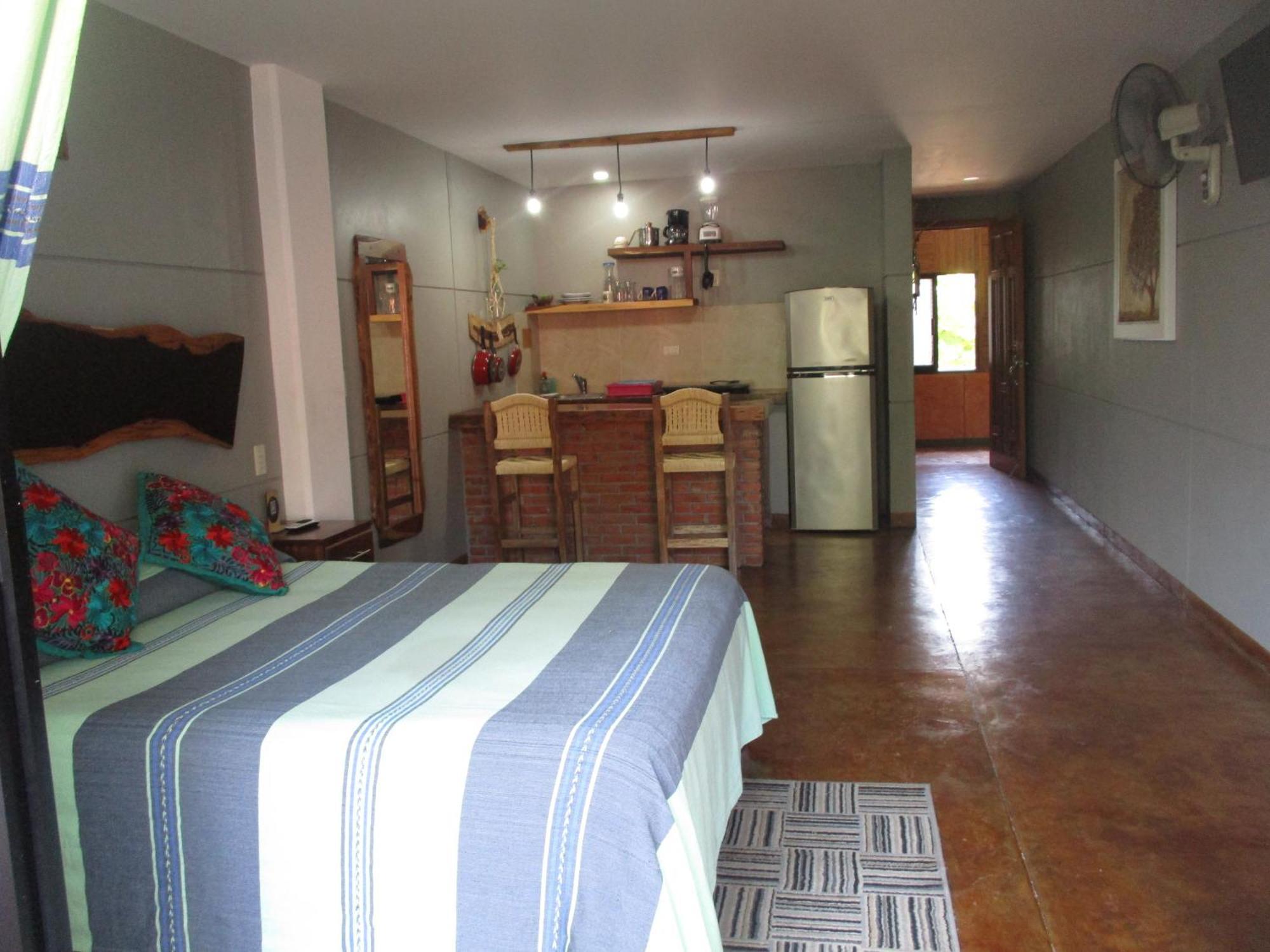 Hostel Madre Tierra & Coworking